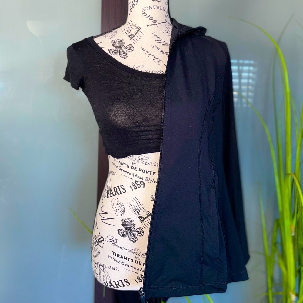 Black Sports Jacket. Workout jacket. Black.